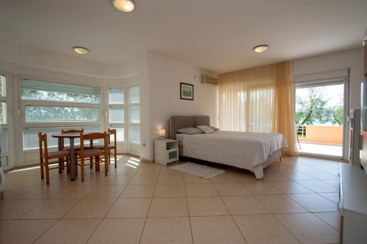 Sukošan Apartments Matas מראה חיצוני תמונה