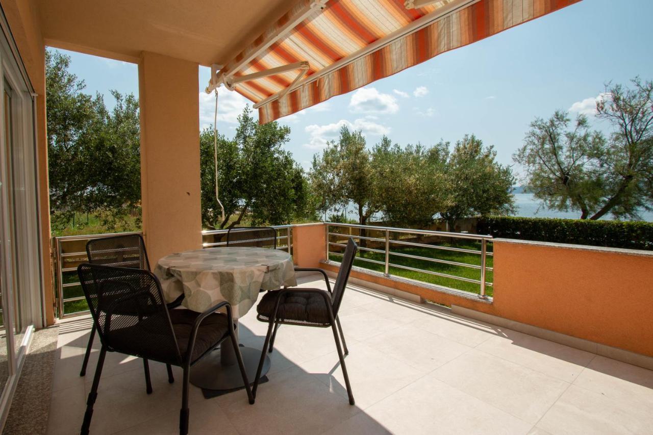 Sukošan Apartments Matas מראה חיצוני תמונה