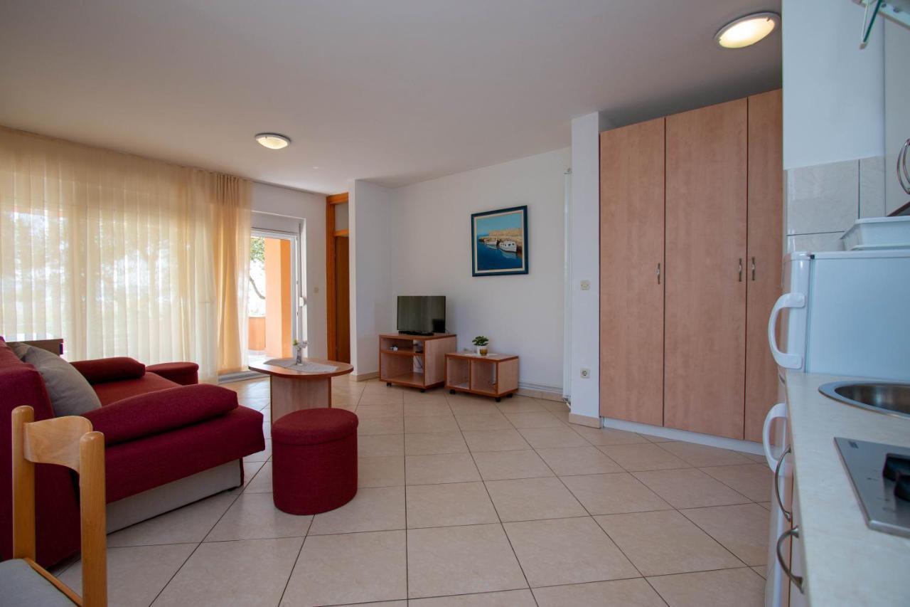 Sukošan Apartments Matas מראה חיצוני תמונה