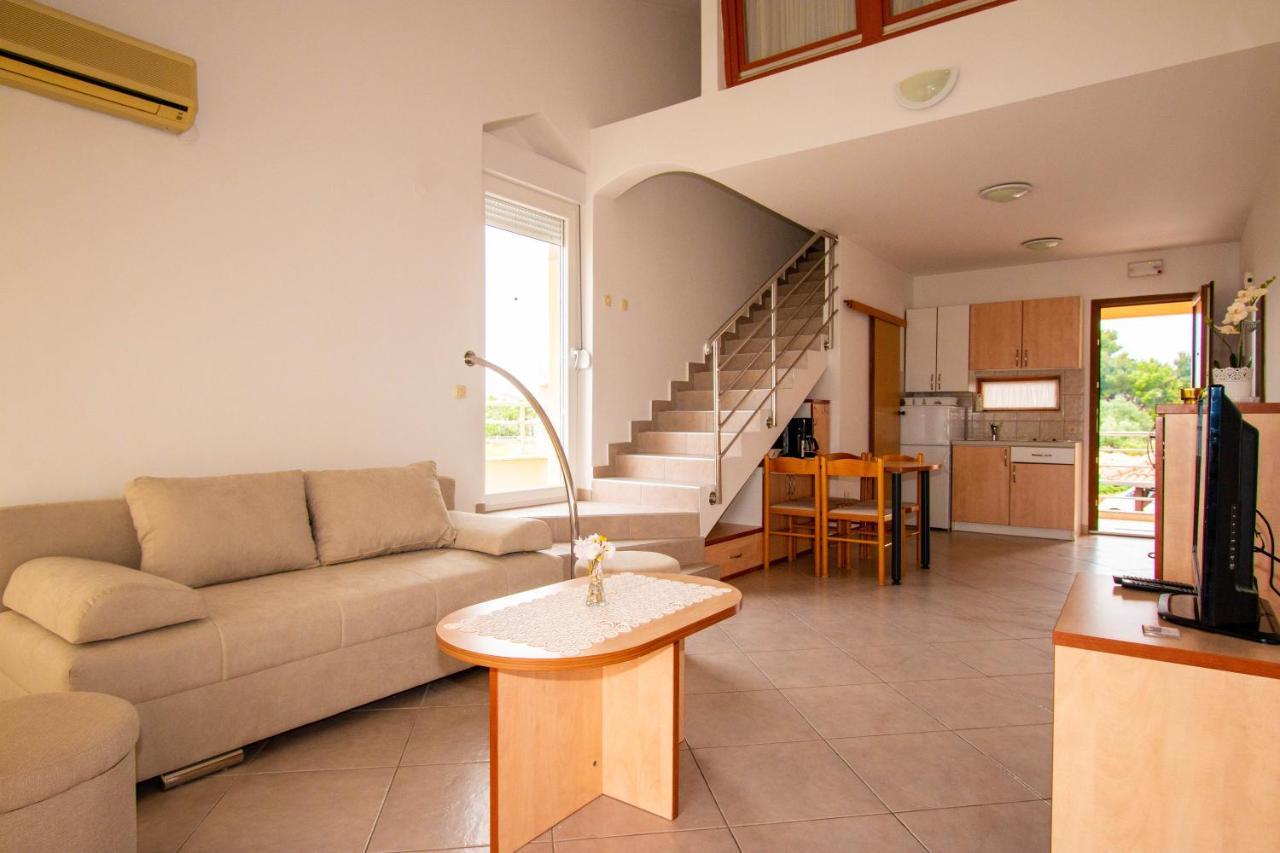 Sukošan Apartments Matas מראה חיצוני תמונה